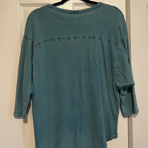 PINK Victoria’s Secret 3/4 Sleeve Blue Washed Light weight Shirt - Picture 5 of 6